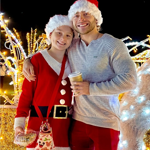 G by Guess Dark Red Skinny Jeans with Zippers On Front - Picture 3 of 7